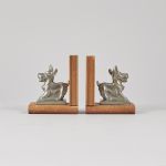 1128 8205 BOOKEND